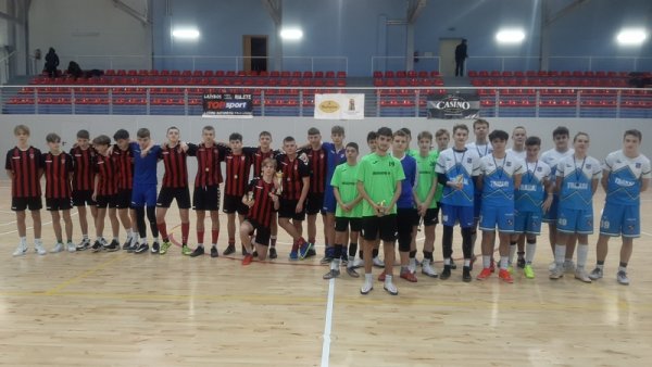 Atviras salės futbolo turnyras
