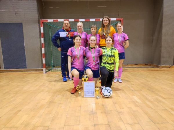Baigėsi moterų salės futbolo varžybos!