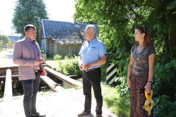 Tilto remontą Ginučiuose nutraukė vandalizmo aktas