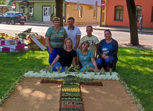 Ceikiniečių kilimas Anykščiuose