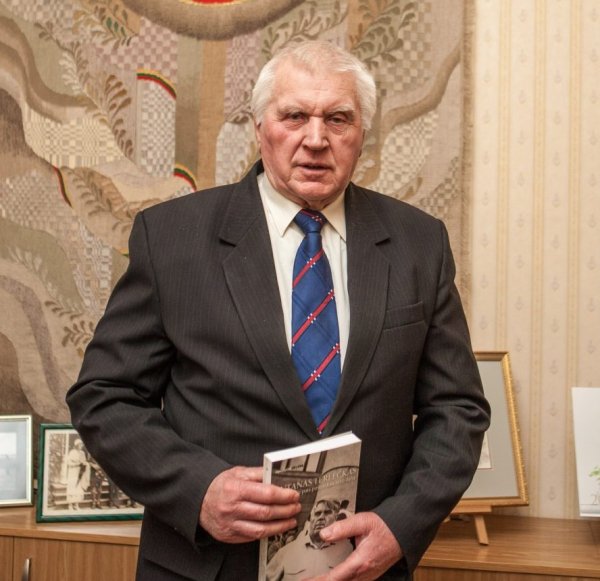 In memoriam Antanas TERLECKAS (1928-02-09–2023-02-16)