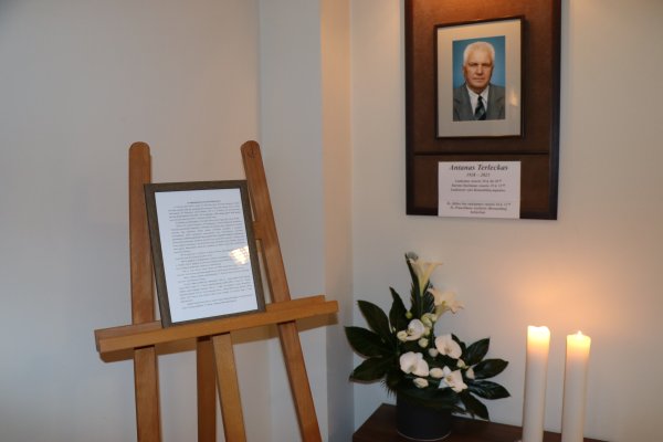 Anapilin išlydėtas kraštietis disidentas Antanas Terleckas