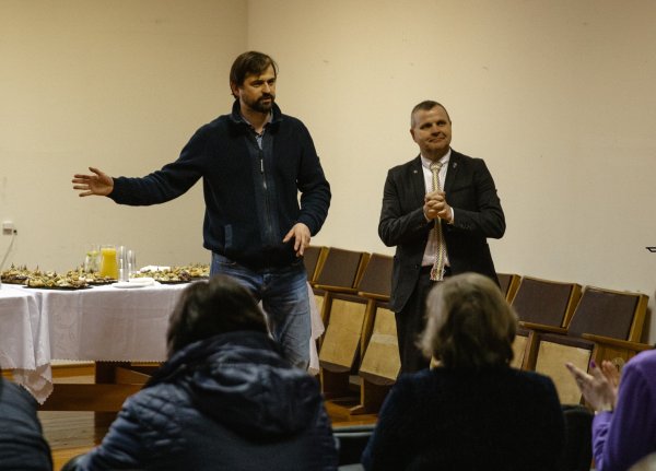 Pajudės milžiniško saulės parko Dūkšte darbai