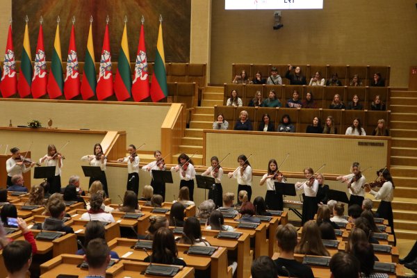 Valstybinės kalbos 35-metis