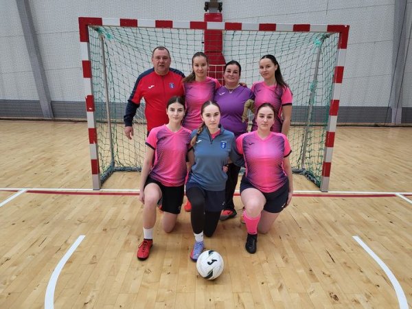 Moterų ir vaikų futbolo turnyrai
