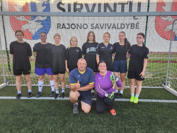 Merginų futbolo varžybos