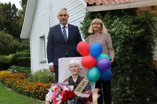 Tverečiuje pasveikinta Paulina Girdziušienė