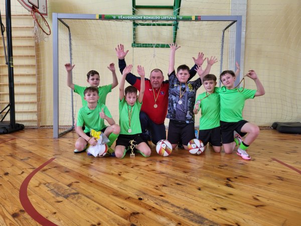 Jaunųjų futbolininkų pasiekimai!