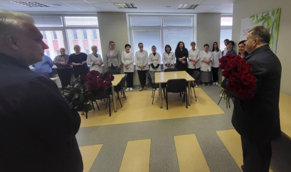 Pasveikinti medicinos darbuotojai