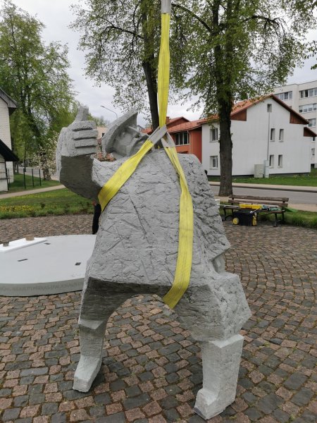 Bratkos sugrįžta!