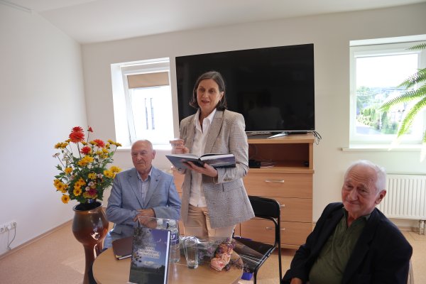 Baltijos kelią prisimenant