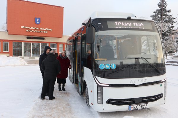 Pristatytas elektrinis autobusas