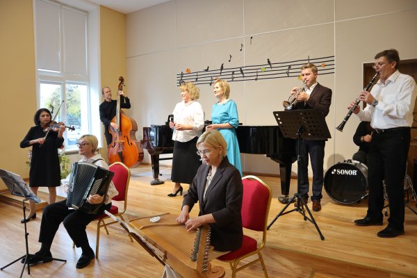 Muzikos diena su gražia staigmena